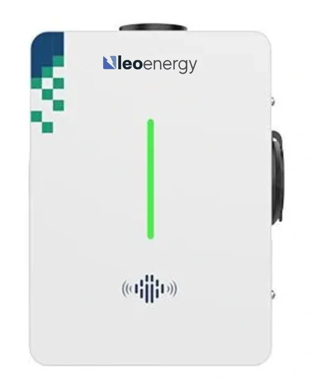 LEO AC 04 with Type 2 socket